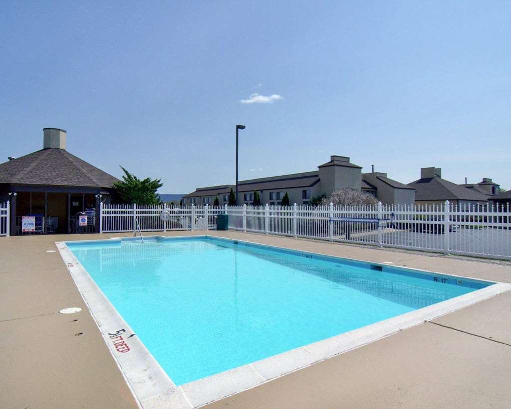 Hotel Clarion Pointe Harrisonburg Facilidades foto